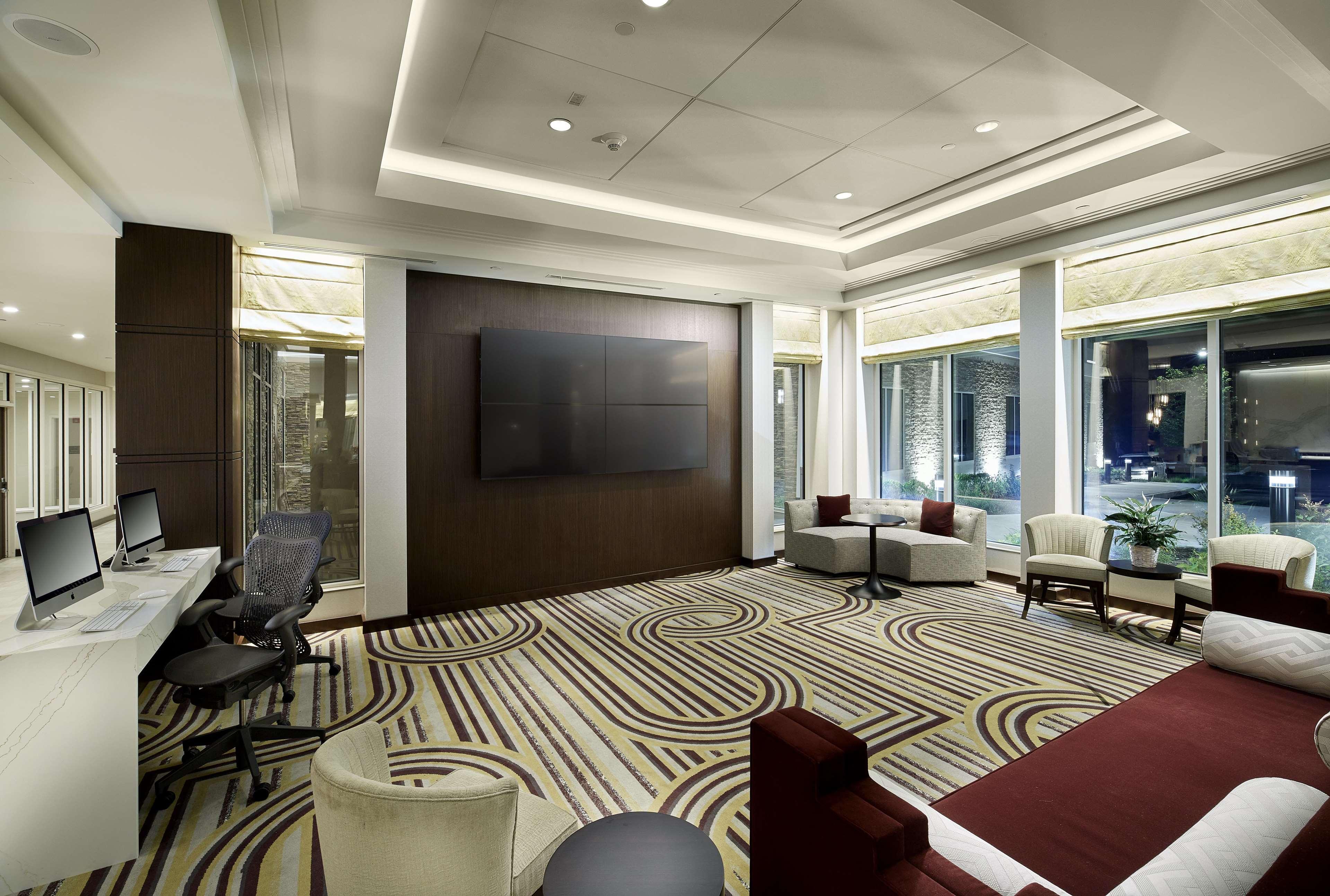 Hilton Garden Inn Roslyn Exterior foto