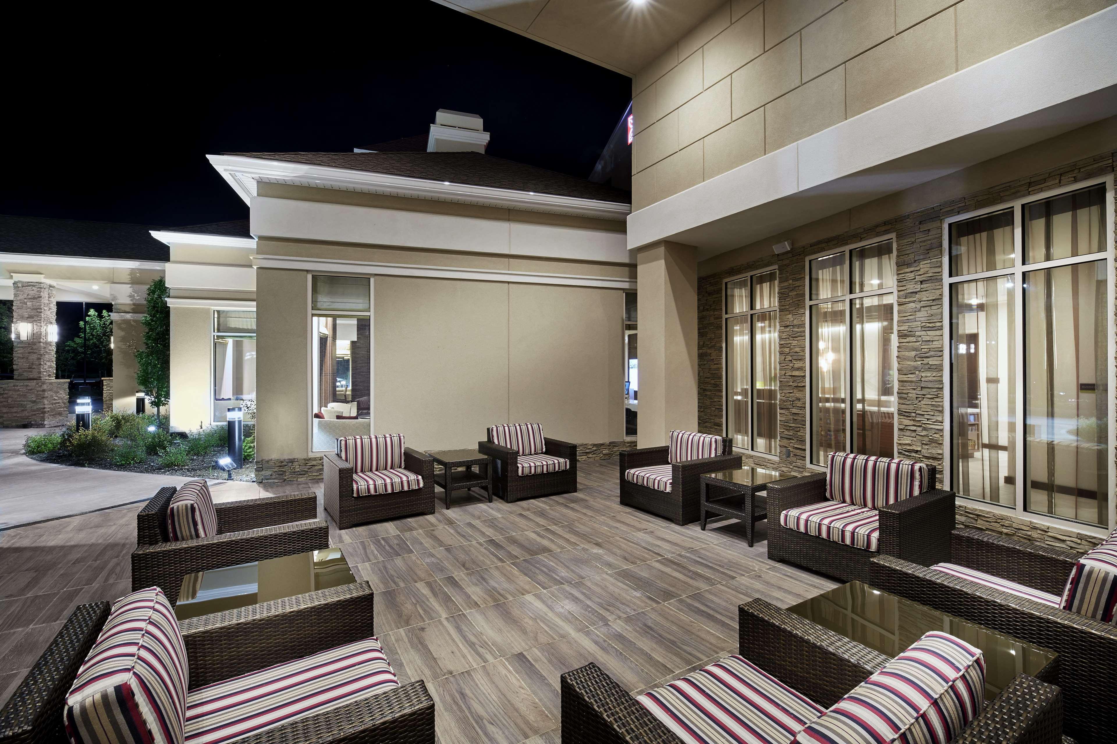 Hilton Garden Inn Roslyn Exterior foto