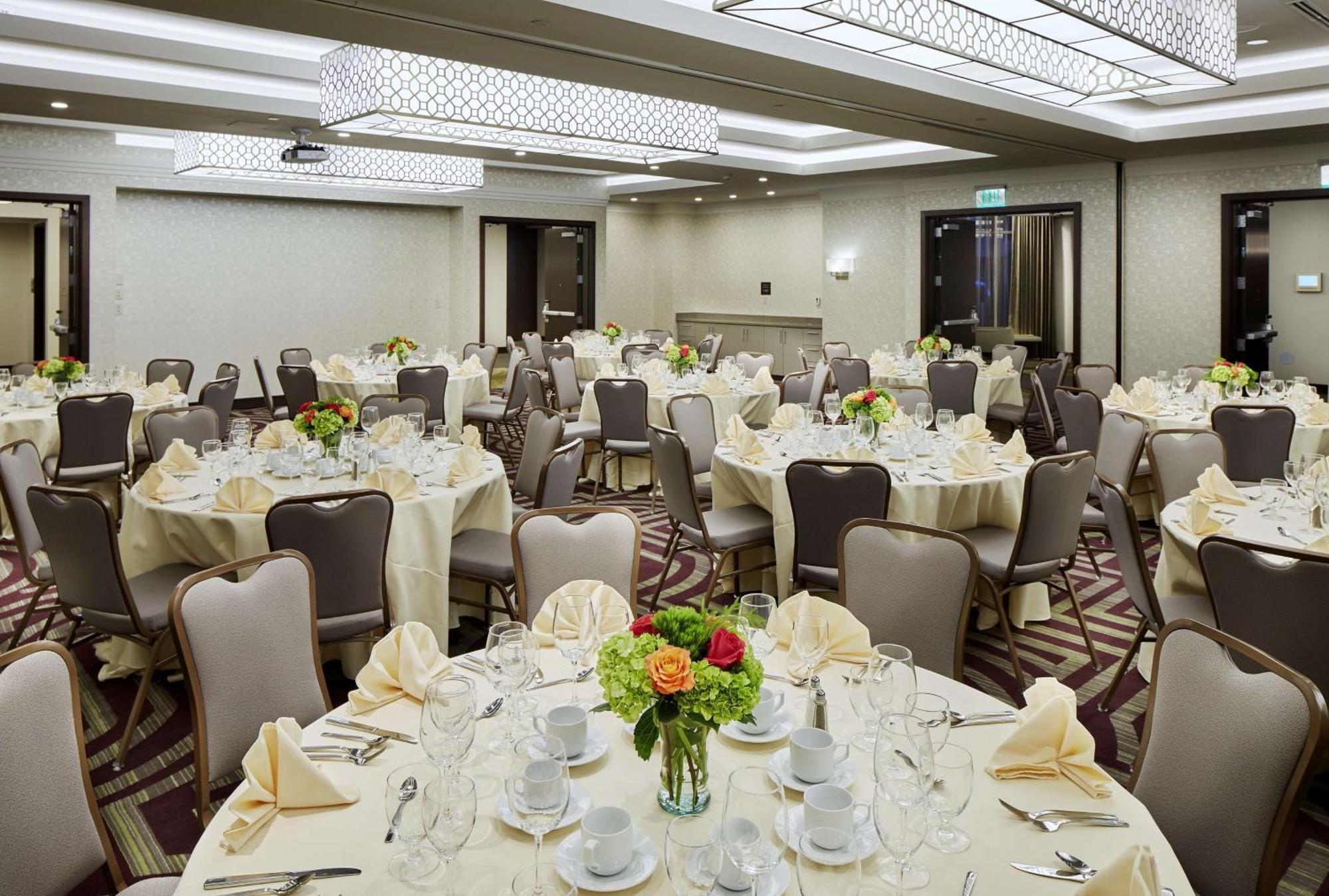 Hilton Garden Inn Roslyn Exterior foto